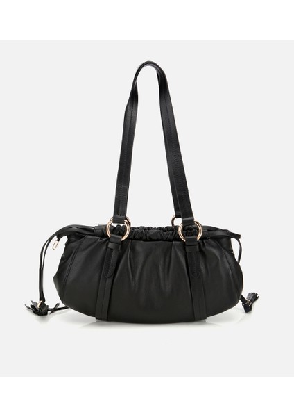 03CAH316710A100 KADIN Deri Siyah Yumuşak Dokulu Bowling Omuz Çantası