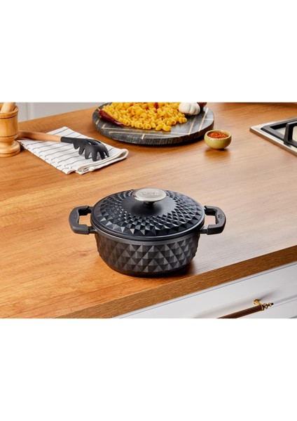 Döküm Kapak Derin Tencere No:20 Siyah