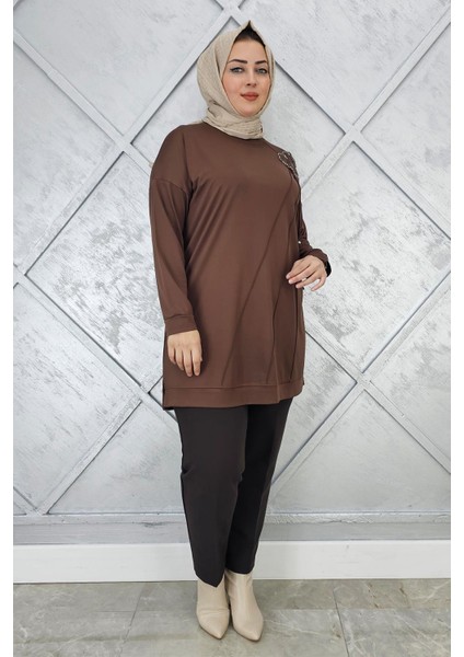 Kadın Çiçekli Nervür Dikim Detaylı Tesettür Tunik modelleri