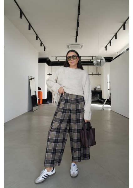 Ekoseli Geniş Kalıp Pantolon