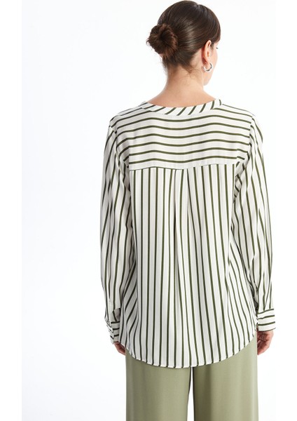 Yeni Sezon Kaçık Yaka Çizgili Kadın Bluz indirimleri