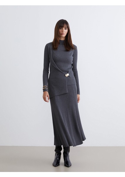 Yeni Sezon Yarım Balıkçı Yaka Kadın Triko Kazak fiyatları