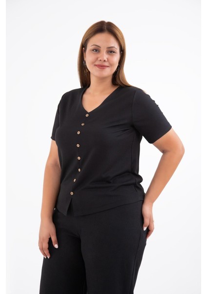Kadın Büyük Beden V Yaka-Düğmeli Bluz Siyah