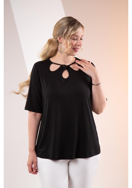 Kadın 1112053 Büyük Beden Yaka Detaylı Bluz Siyah