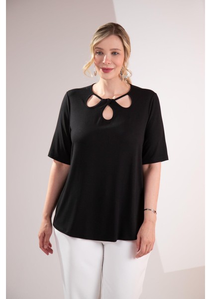 Kadın 1112053 Büyük Beden Yaka Detaylı Bluz Siyah