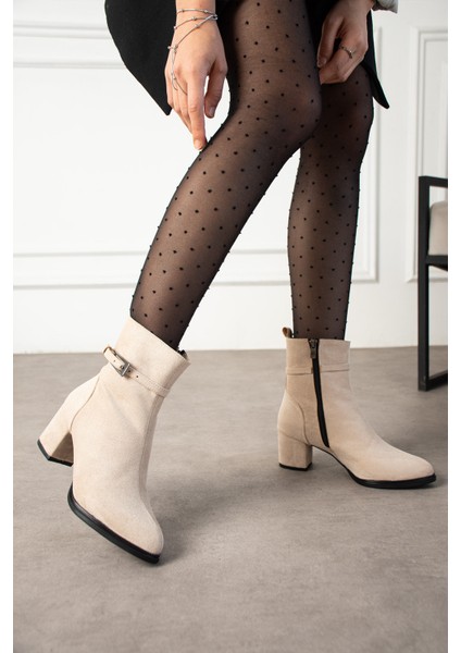 Kadın Bej Süet Lucy Model Yandan Fermuarlı Sivri Burun Kısa Topuklu Bot modelleri