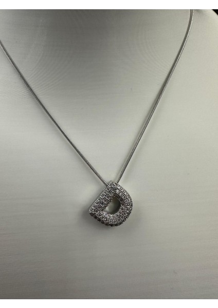 Gümüş Renk Taşlı D Harfi Kolye modelleri