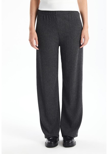 Yeni Sezon Beli Lastikli Dokulu Geniş Paça Kadın Pantolon fiyatları