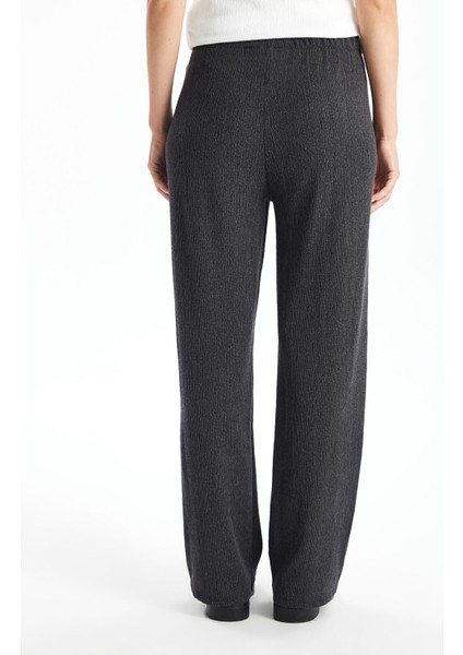 Yeni Sezon Beli Lastikli Dokulu Geniş Paça Kadın Pantolon fırsatları