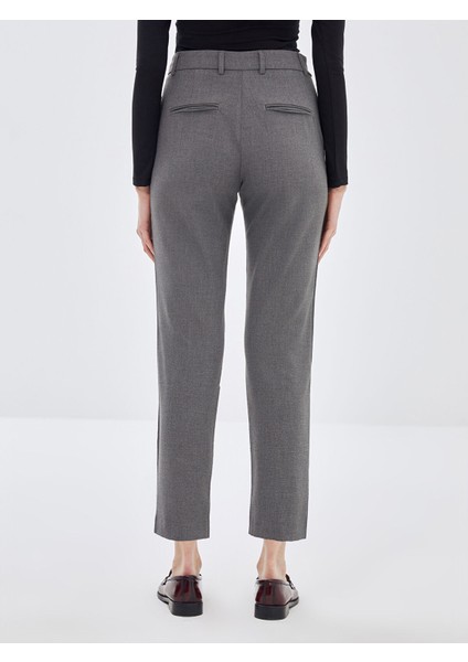 Yeni Sezon Standart Fit Kadın Pantolon fırsatları