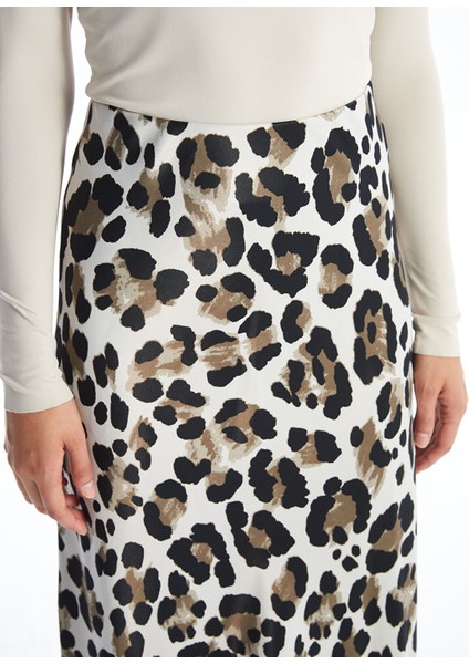 Yeni Sezon Standart Fit Desenli Kadın Etek modelleri