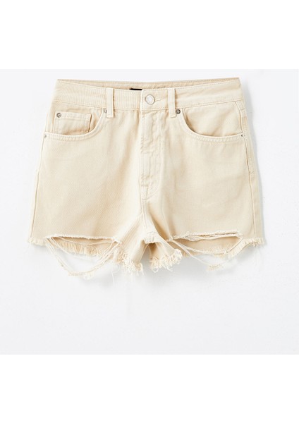 Yeni Sezon Mom Fit Yırtık Detaylı Kadın Jean Şort indirimleri