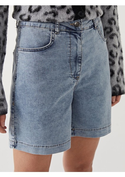 Yeni Sezon Standart Fit Kadın Jean Şort modelleri