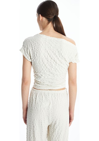 Yeni Sezon Kayık Yaka Dokulu Kadın Bluz fırsatları