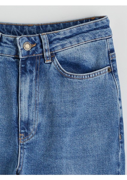 Yeni Sezon Straight Fit Kadın Jean Pantolon fiyatları