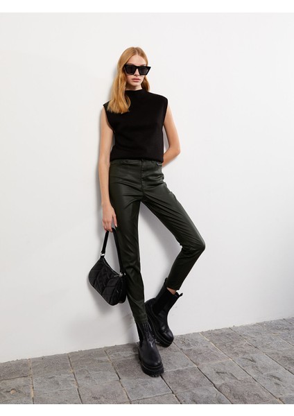 Yeni Sezon Ekstra Dar Fit Düz Cep Detaylı Kadın Pantolon
