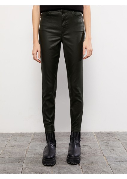 Yeni Sezon Ekstra Dar Fit Düz Cep Detaylı Kadın Pantolon fırsatları