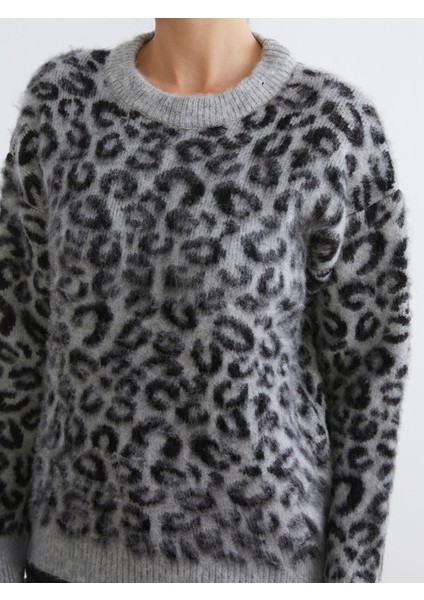 Yeni Sezon Bisiklet Yaka Leopar Desenli Kadın Triko Kazak modelleri