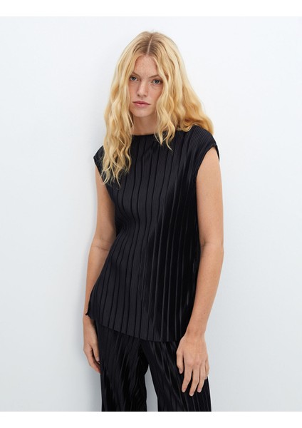 Yeni Sezon Bisiklet Yaka Dokulu Kadın Bluz