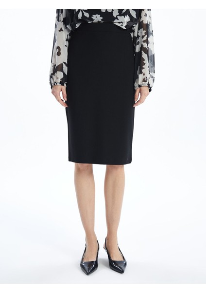 Yeni Sezon Dar Fit Kadın Etek modelleri