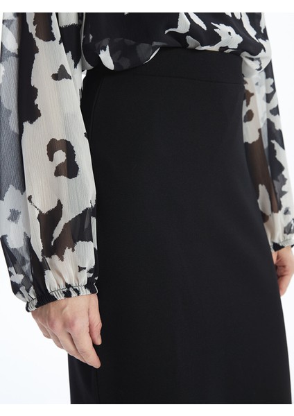 Yeni Sezon Dar Fit Kadın Etek fırsatları