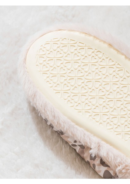 Yeni Sezon Içi Tüylü Kadın Ev Terliği indirimleri