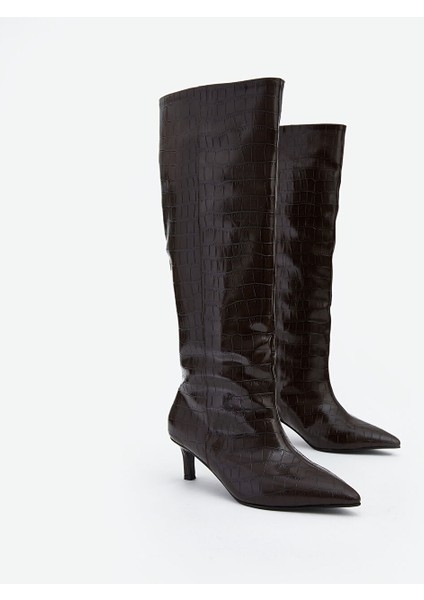 Yeni Sezon Deri Görünümlü Kadın Çizme modelleri
