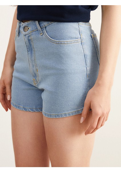 Yeni Sezon Petite Dar Fit Kadın Jean Şort modelleri