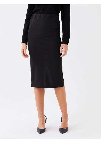 Yeni Sezon Kadın Dar Fit Düz Etek indirimleri