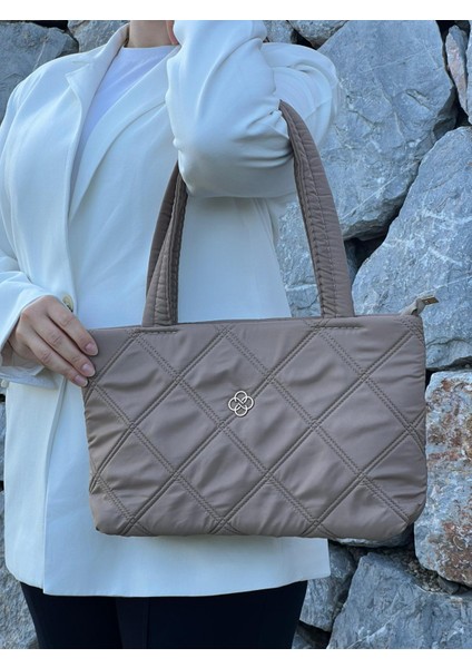 Laura Model Kadın El ve Omuz Çantası modelleri