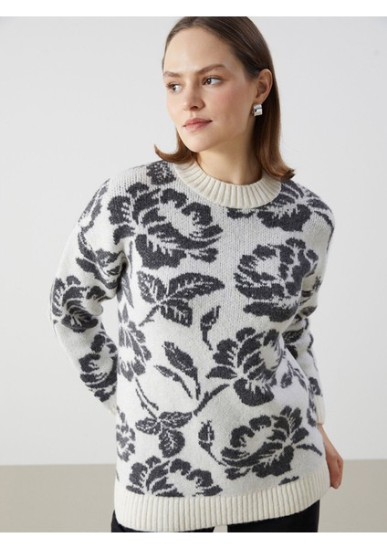 Yeni Sezon Bisiklet Yaka Çiçekli Kadın Triko Kazak