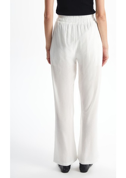 Yeni Sezon Beli Lastikli Dokulu Kadın Pantolon fırsatları