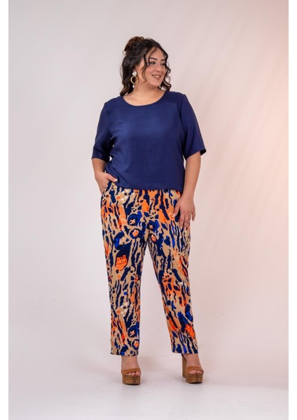 Kadın 333974 Beli Lastikli Boru Paça Lacivert Pantolon fırsatları