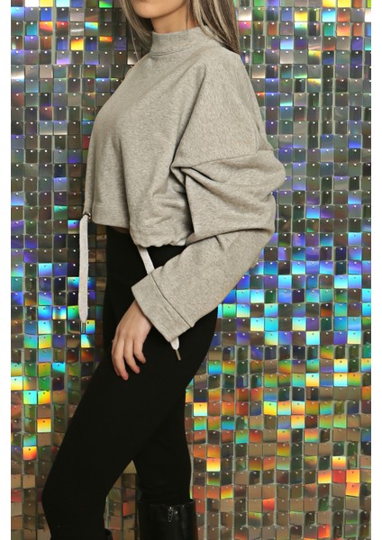 Kadın Baskılı Kuş Gözü Detaylı Kalın Şık Modern Crop Sweatshirt indirimleri