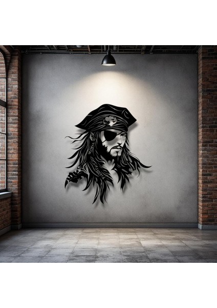Korsan Figürlü Metal Duvar Dekoru – Macera ve Özgürlüğün Sembolü