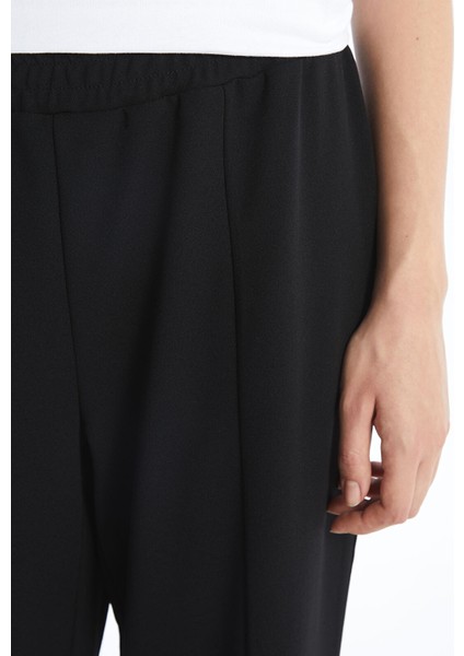 Yeni Sezon Beli Lastikli Loose Fit Kadın Pantolon modelleri