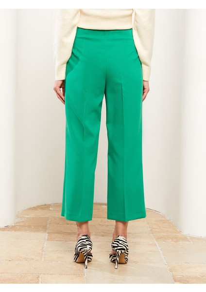 Yeni Sezon Kadın Standart Fit Düz Pantolon fırsatları