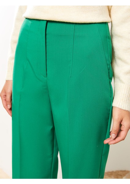 Yeni Sezon Kadın Standart Fit Düz Pantolon indirimleri