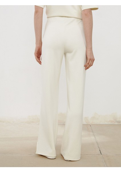 Yeni Sezon Dar Fit Modal Karışımlı Kadın Pileli Pantolon fırsatları