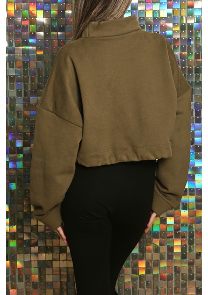 Kadın Baskılı Kuş Gözü Detaylı Kalın Şık Modern Crop Sweatshirt fırsatları