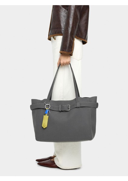 Kemer Detaylı ve Charm'lı Shopper Çanta fiyatları