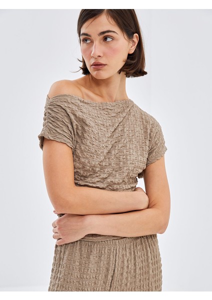 Yeni Sezon Kayık Yaka Dokulu Kadın Bluz fırsatları