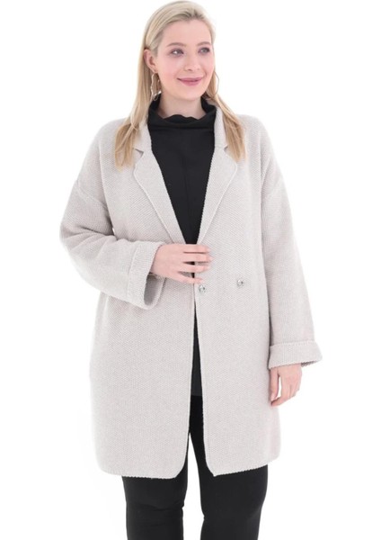Kadın Büyük Beden Düğme Kapama Triko Kısa Bej Ceket