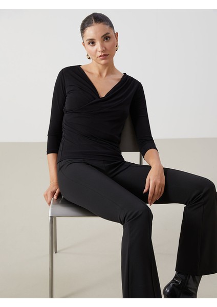 Yeni Sezon Dökümlü Yaka Kadın Bluz