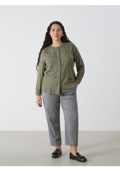 Yeni Sezon Hakim Yaka Kadın Bluz modelleri