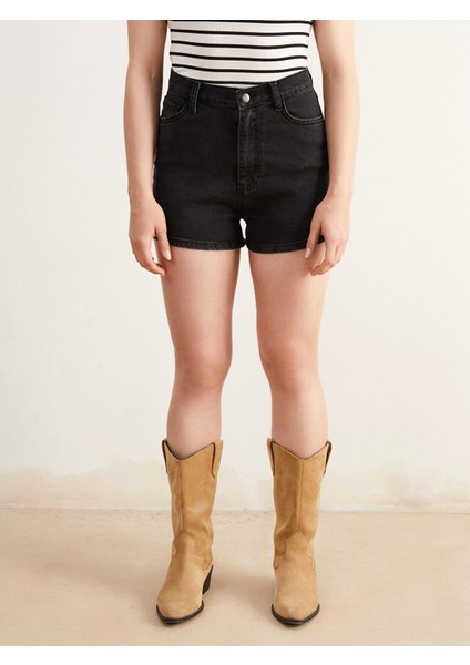 Yeni Sezon Petite Dar Fit Kadın Jean Şort fiyatları