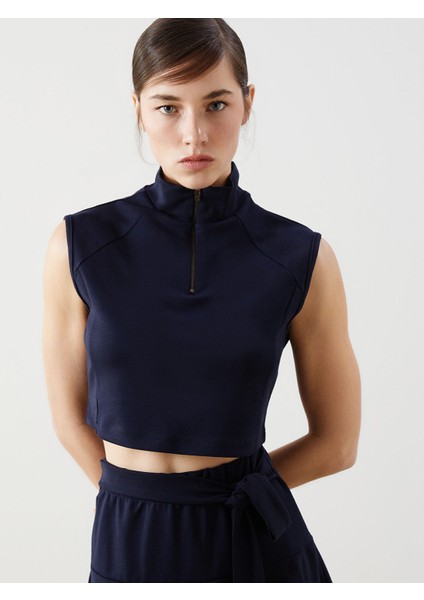 Yeni Sezon Dik Yaka Kadın Crop