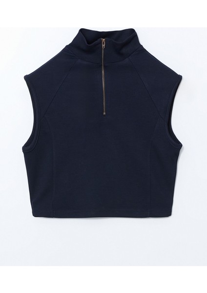 Yeni Sezon Dik Yaka Kadın Crop indirimleri