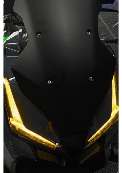 Arora Beatrix Için Sarı Renk Far Filmi Sticker Etiket (Sağ ve Sol)