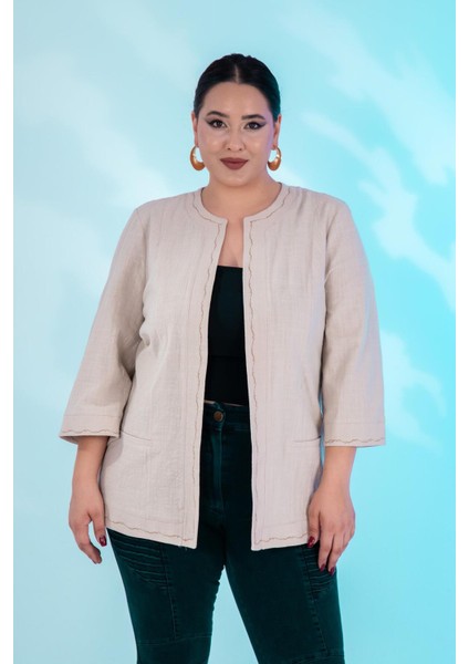 Kadın Büyük Beden Nakışlı Bej Ceket